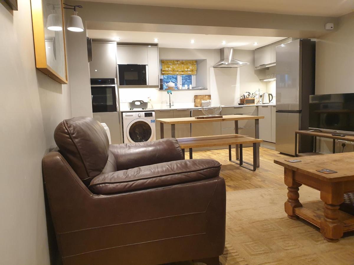 No8 3 Bed Cottage Winter Deals Offered 3 Nights Or More Nov-Mar Backbarrow Habitación foto