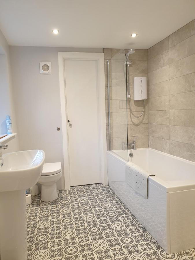 No8 3 Bed Cottage Winter Deals Offered 3 Nights Or More Nov-Mar Backbarrow Habitación foto